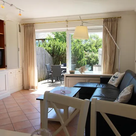 Feldmarkstrasse 4 F *