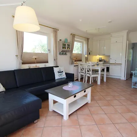 Feldmarkstrasse 4 F * Wenningstedt-Braderup